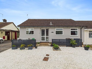 Nymet Avenue, Bow, Crediton, Devon, EX17