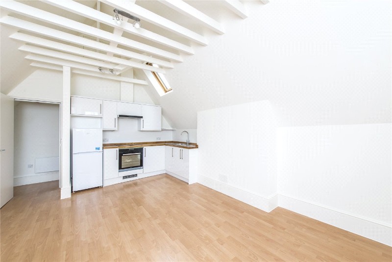 Streatham High Road, London, SW16