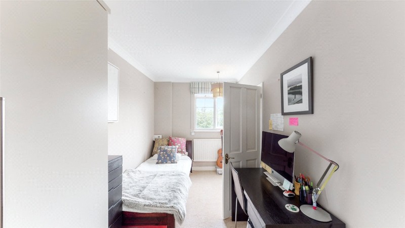 St. Mark&#39;s Hill, Surbiton, KT6