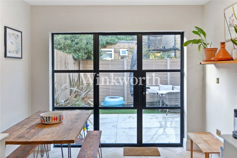 La Rose Lane, London, N15