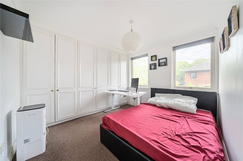 Plover Way, London, SE16