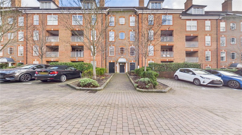 Ashridge Close, Finchley, London, N3