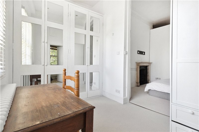 Kennington Road, Kennington, London, UK, SE11
