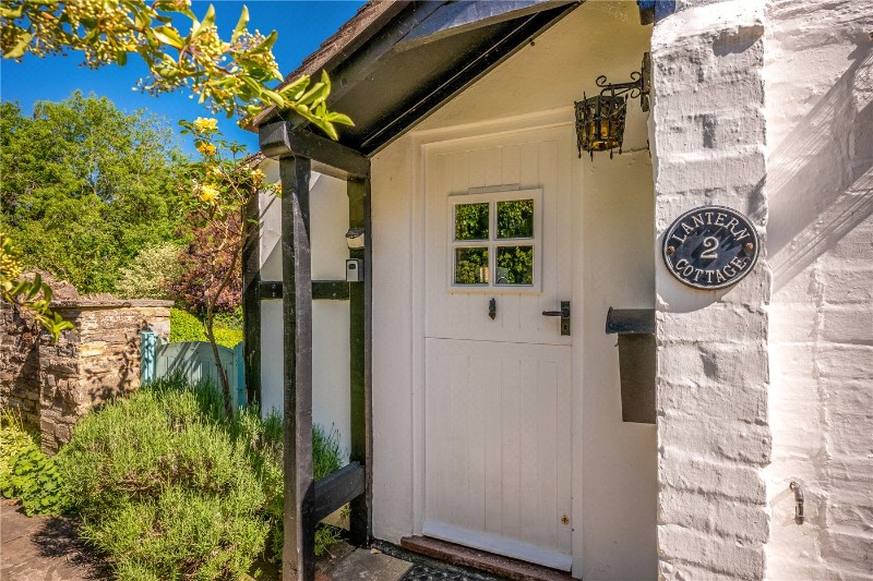 The Bank, Marlcliff, Bidford-on-Avon, Alcester, B50