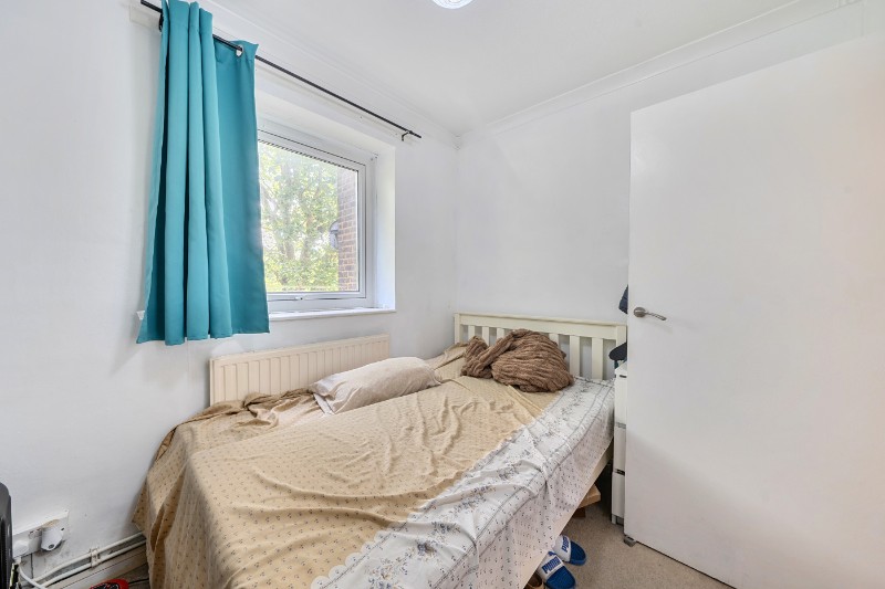 Flat 6, Caversham House, Friary Estate, London, SE15