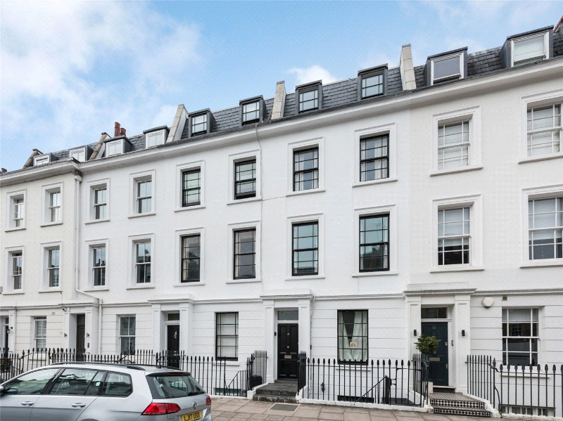 Westmoreland Terrace, London, SW1V