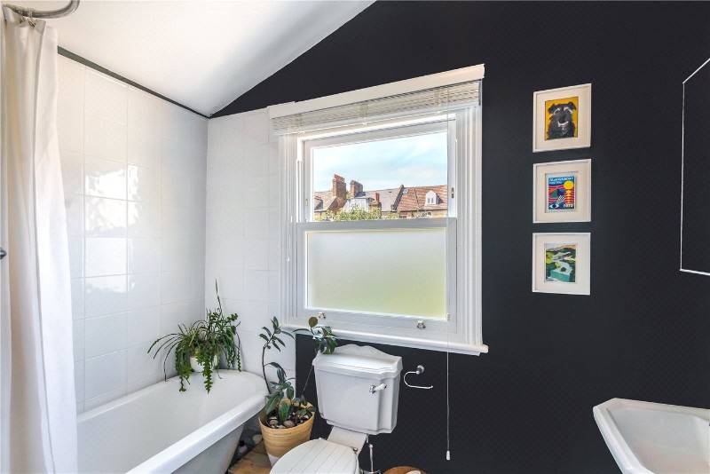 Henslowe Road, East Dulwich, London, SE22