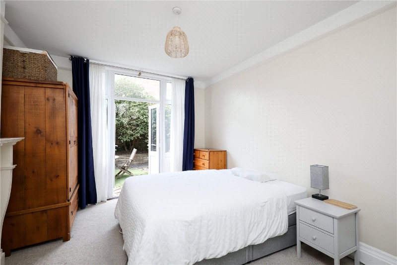 Julian Avenue, London, W3
