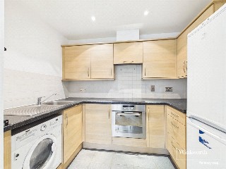 Richfield Avenue, Reading, Berkshire, RG1