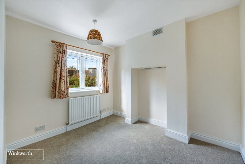Short Road, London, W4