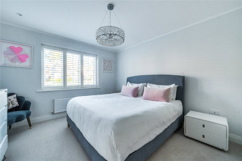 Potters Mews, Wrecclesham, Farnham, Surrey, GU10