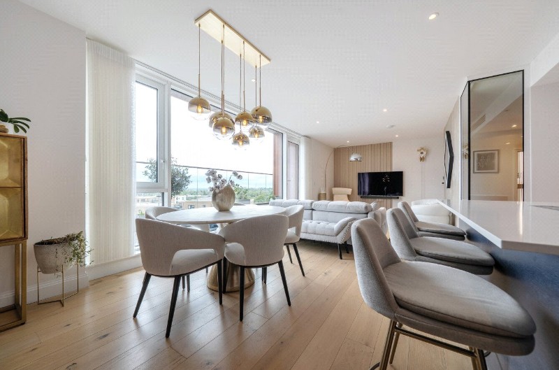 Inglis Way, Mill Hill East, London, NW7