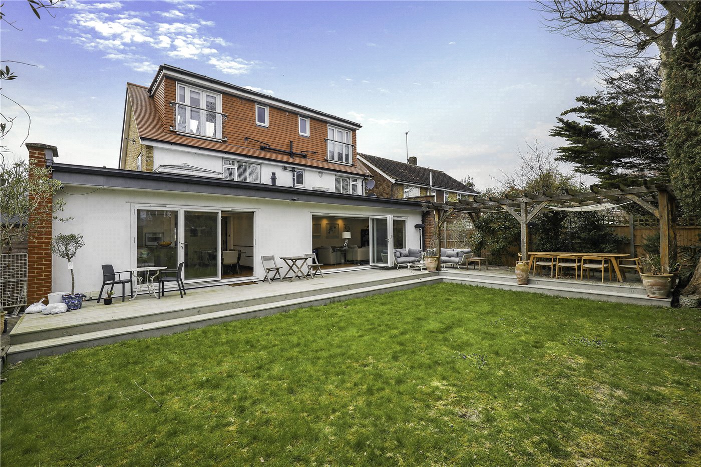 Hazelwood Close, London, W5