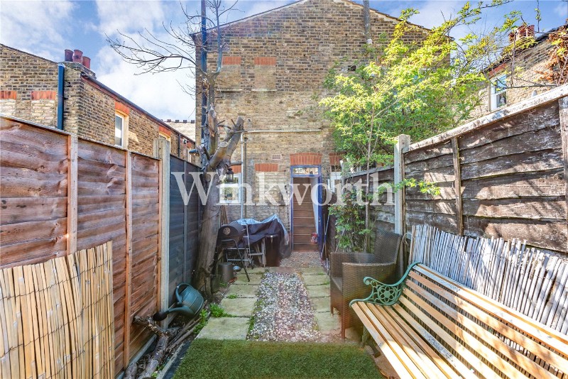 Steele Road, London, N17
