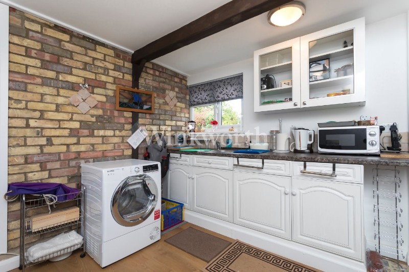 Crawford Gardens, London, N13