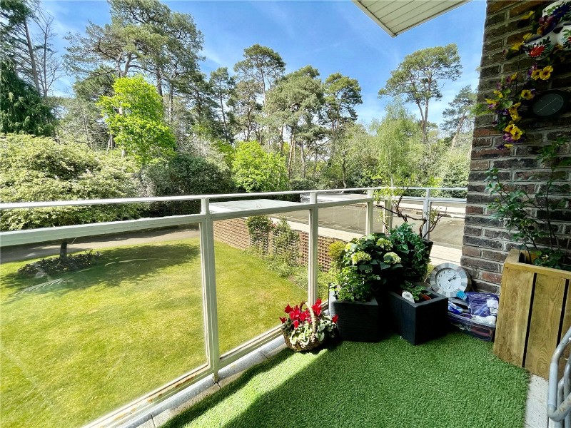 High Trees, 2 Beach Road, Poole, BH13