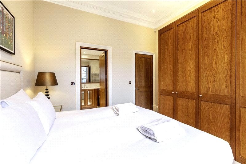 Rosary Gardens, South Kensington, London, SW7