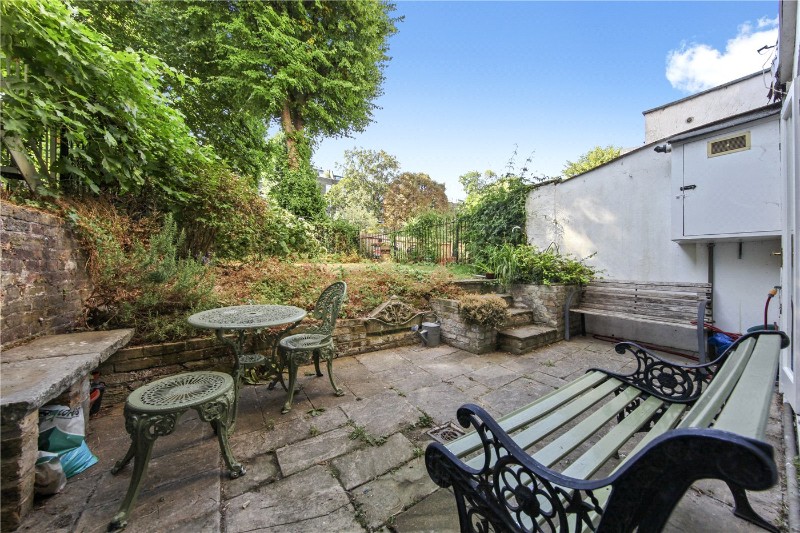 Elgin Crescent, London, W11