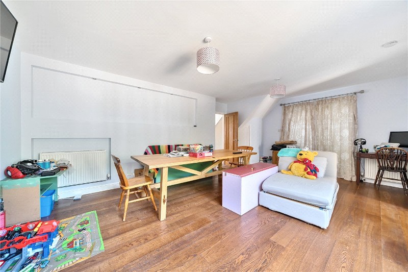 Green Lane, Farnham, United Kingdom, GU9