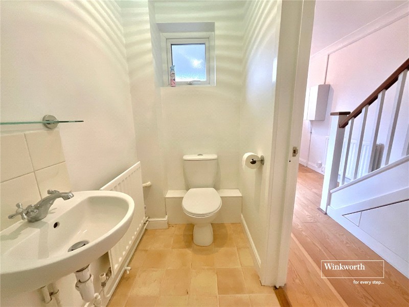 Upper Gordon Road, Highcliffe, Christchurch, Dorset, BH23