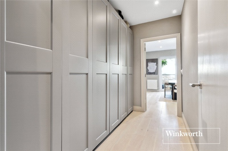 Adams Close, Finchley, London, N3