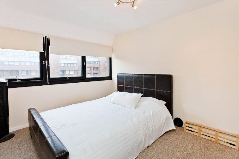 Britten Close, London, NW11