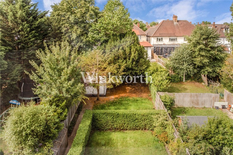 Woodstock Road, London, NW11