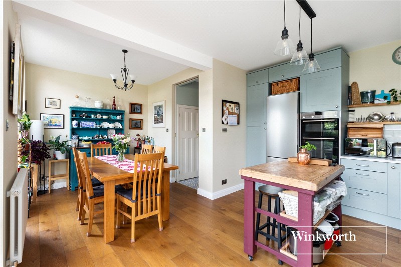 Hervey Close, Finchley, London, N3