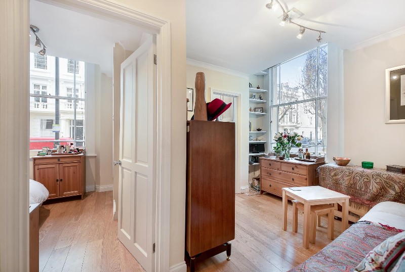 Gloucester Street, London, SW1V