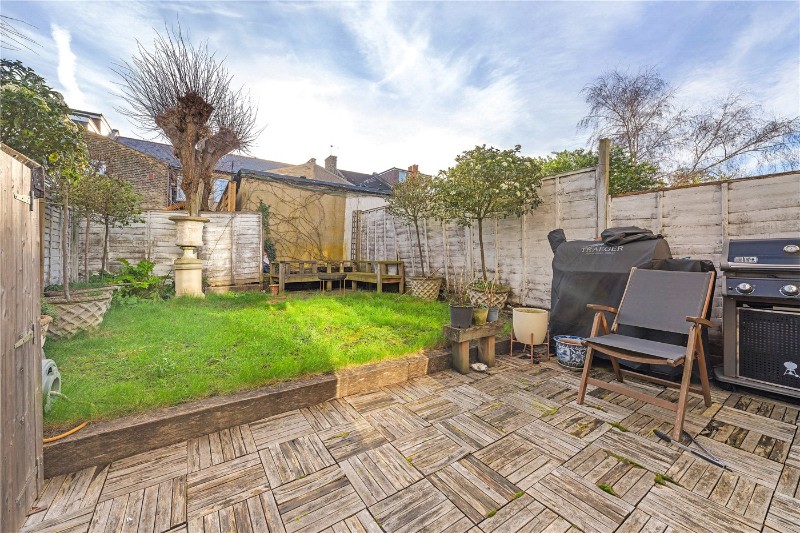 Henslowe Road, East Dulwich, London, SE22