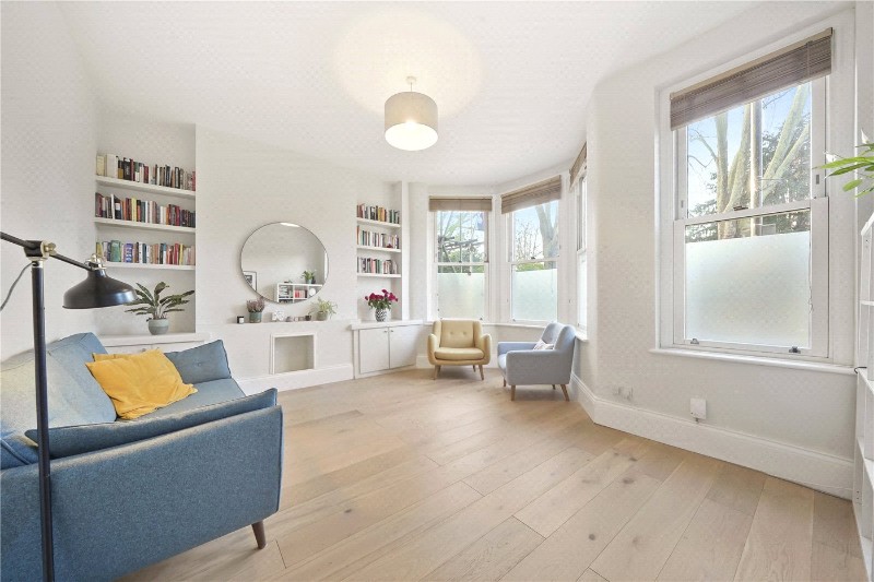 Middle Lane, London, N8