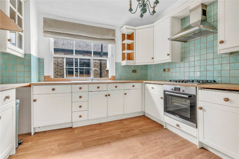 Albert Bridge Road, London, SW11