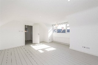 Barcombe Avenue, London, SW2