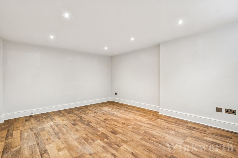 Clifton Rise, London, SE14