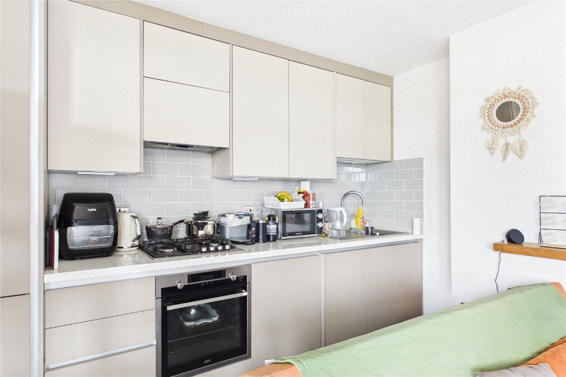 West Drive, London, SW16