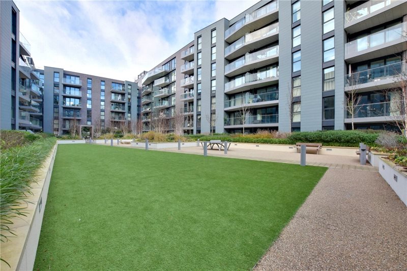 Hawthorne Crescent, London, SE10