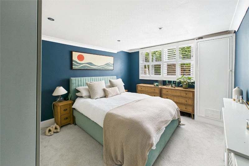 Sandmere Road, London, SW4