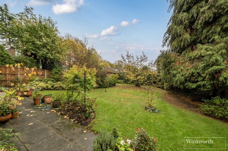The Avenue, Chobham, Woking, Surrey, GU24