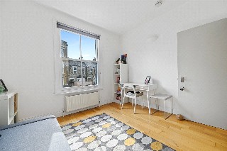 Gayford Road, London, W12