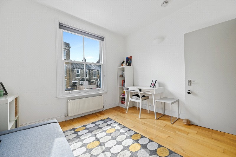 Gayford Road, London, W12