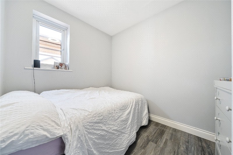 Ringwood Gardens, London, E14