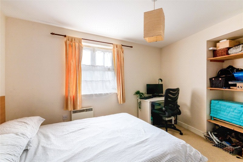 Macmillan Way, London, SW17