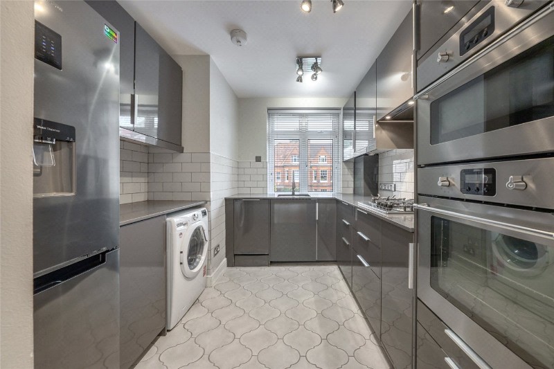 Lambolle Road, London, NW3