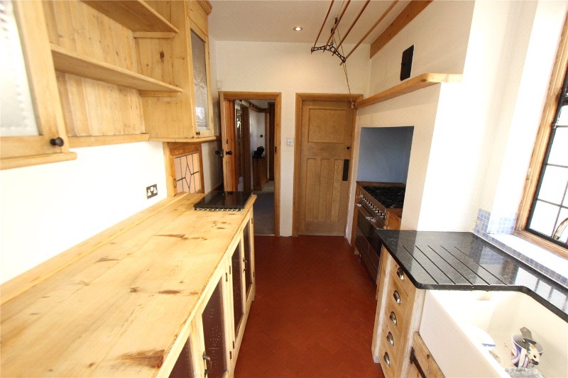 Medway Crescent, Leigh-on-Sea, Essex, SS9