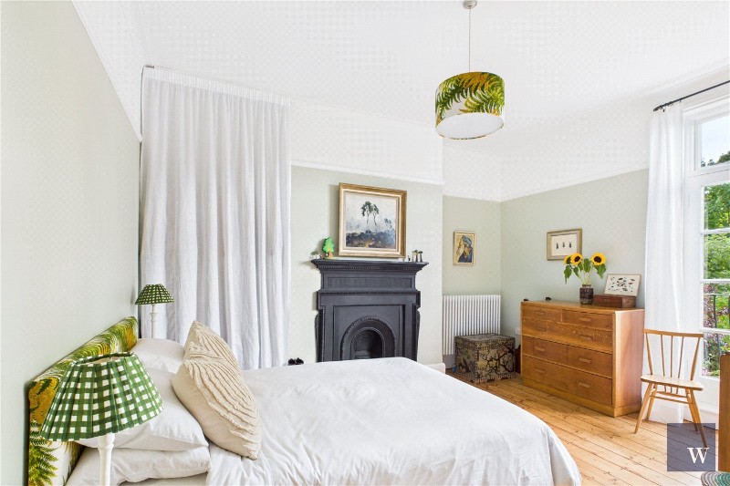 Dulwich Road, London, SE24