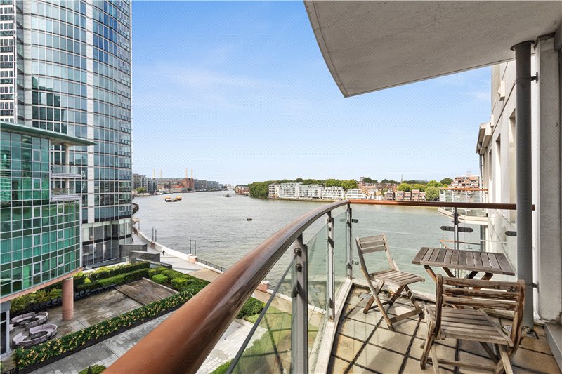 St. George Wharf, London, SW8