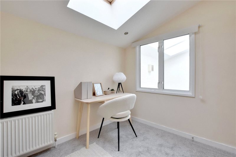 Hedgley Mews, Lee, London, SE12