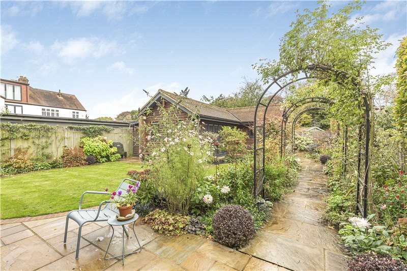 Parke Road, Barnes, London, SW13
