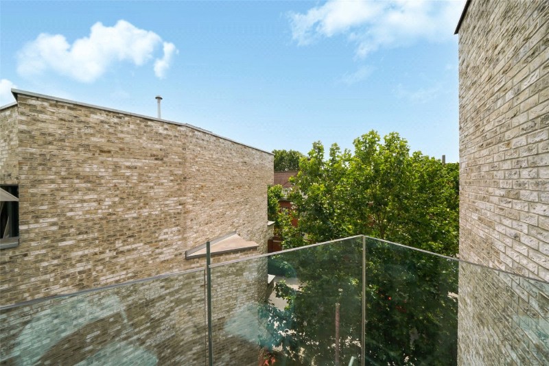 Raydon Street, London, N19