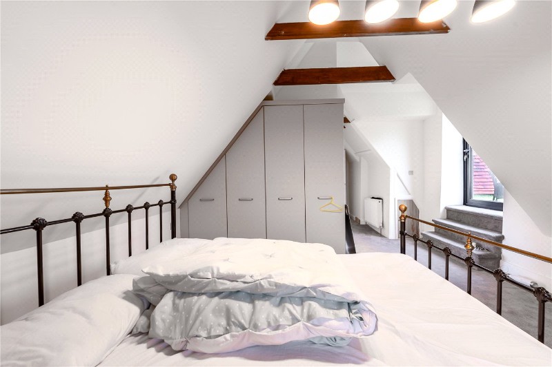 Cobbetts Hill, Weybridge, Surrey, KT13